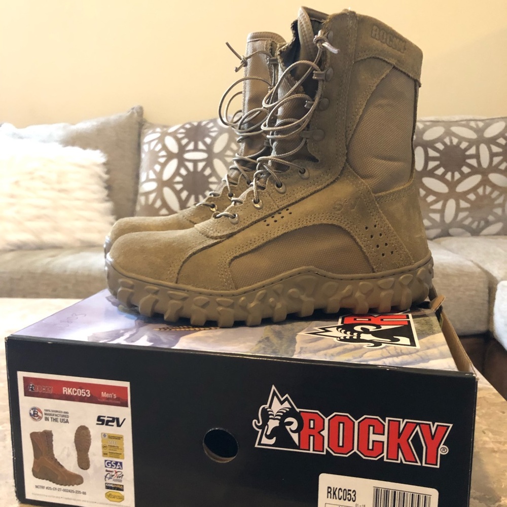 Men’s Rocky S2V Steel Toe boot size 8.5 Wide.